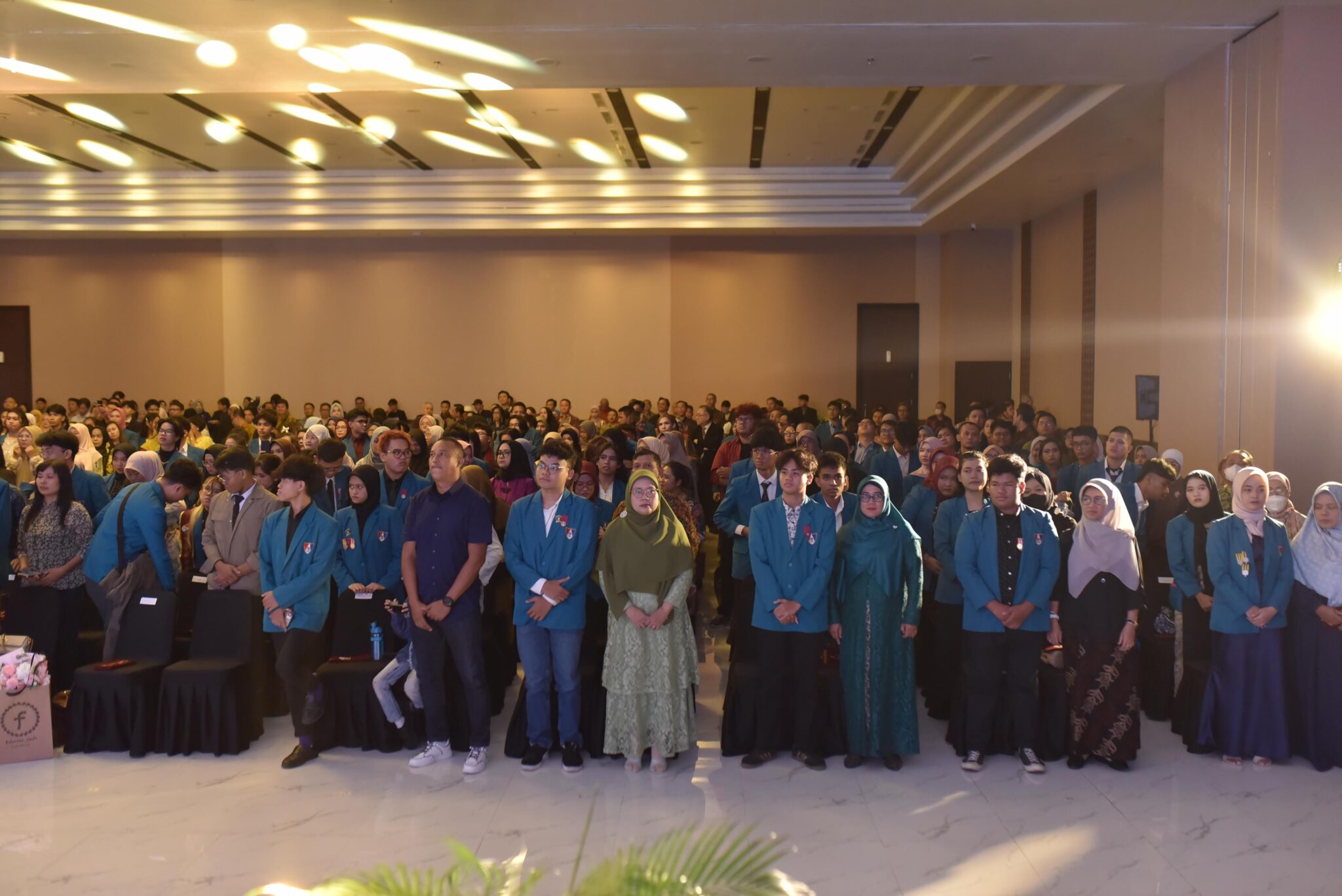 SMK Metland Gelar “A Tribute of Love to Honorable Parents”: Ungkapan Syukur Penuh Haru untuk Orang Tua Hebat
